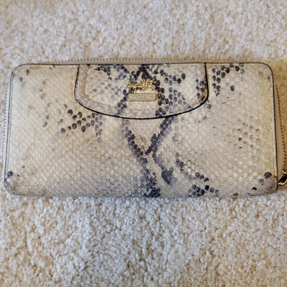 Coach purse - Picture 7 of 8